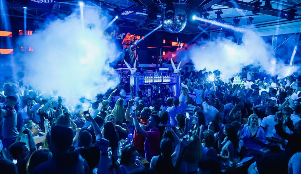 Leto Splav Belgrade Nightclub - Make your reservation