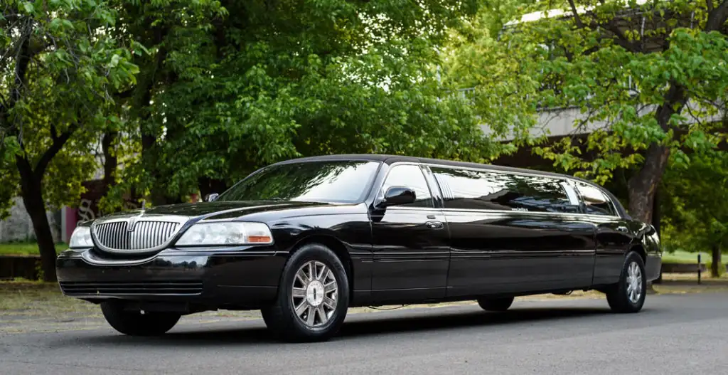 lincoln limo rental belgrade